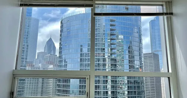 $1,975 | 512 North McClurg Court, Unit 2009, Chicago, IL 60611