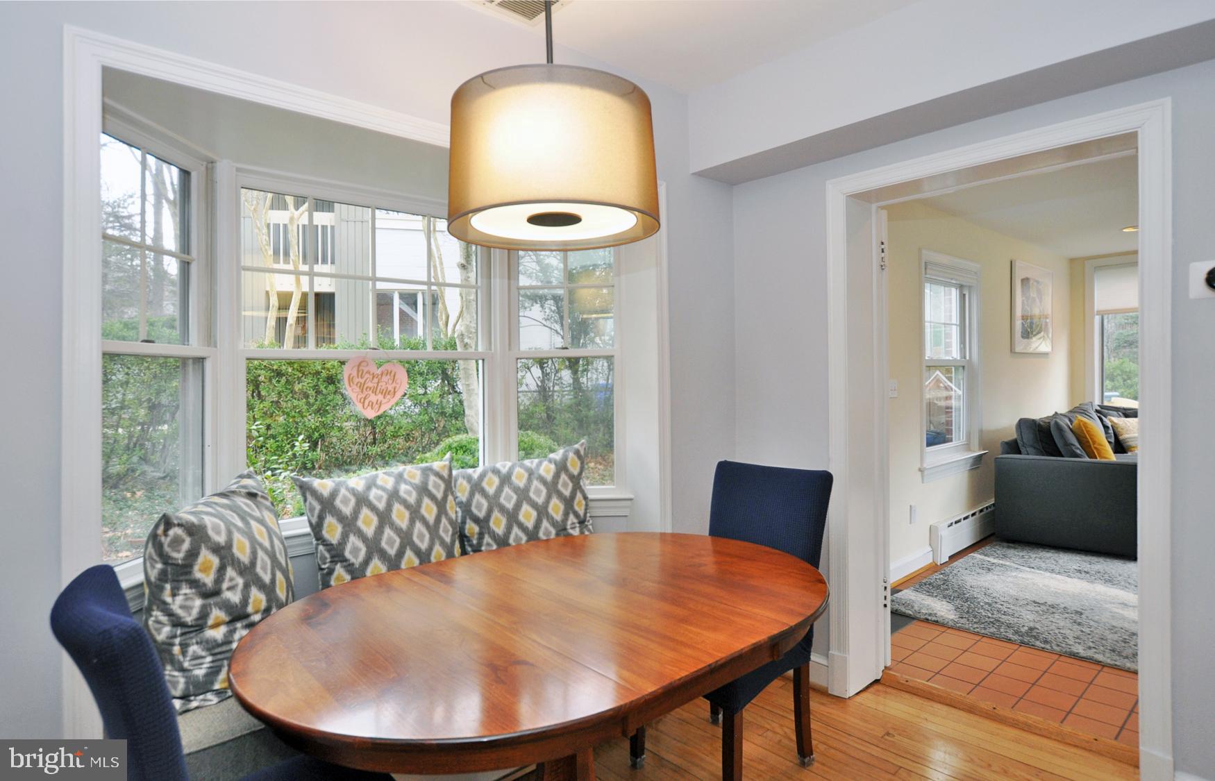 5303 Waneta Road Bethesda, MD 20816 - Photo 11 of 40 Breakfast Nook