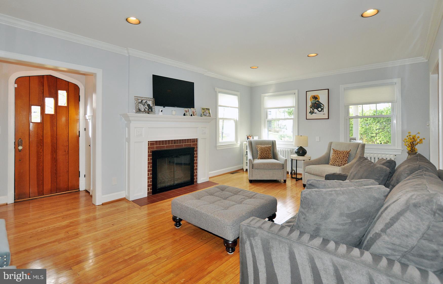 5303 Waneta Road Bethesda, MD 20816 - Photo 16 of 40 Living room with wood burning Fireplace