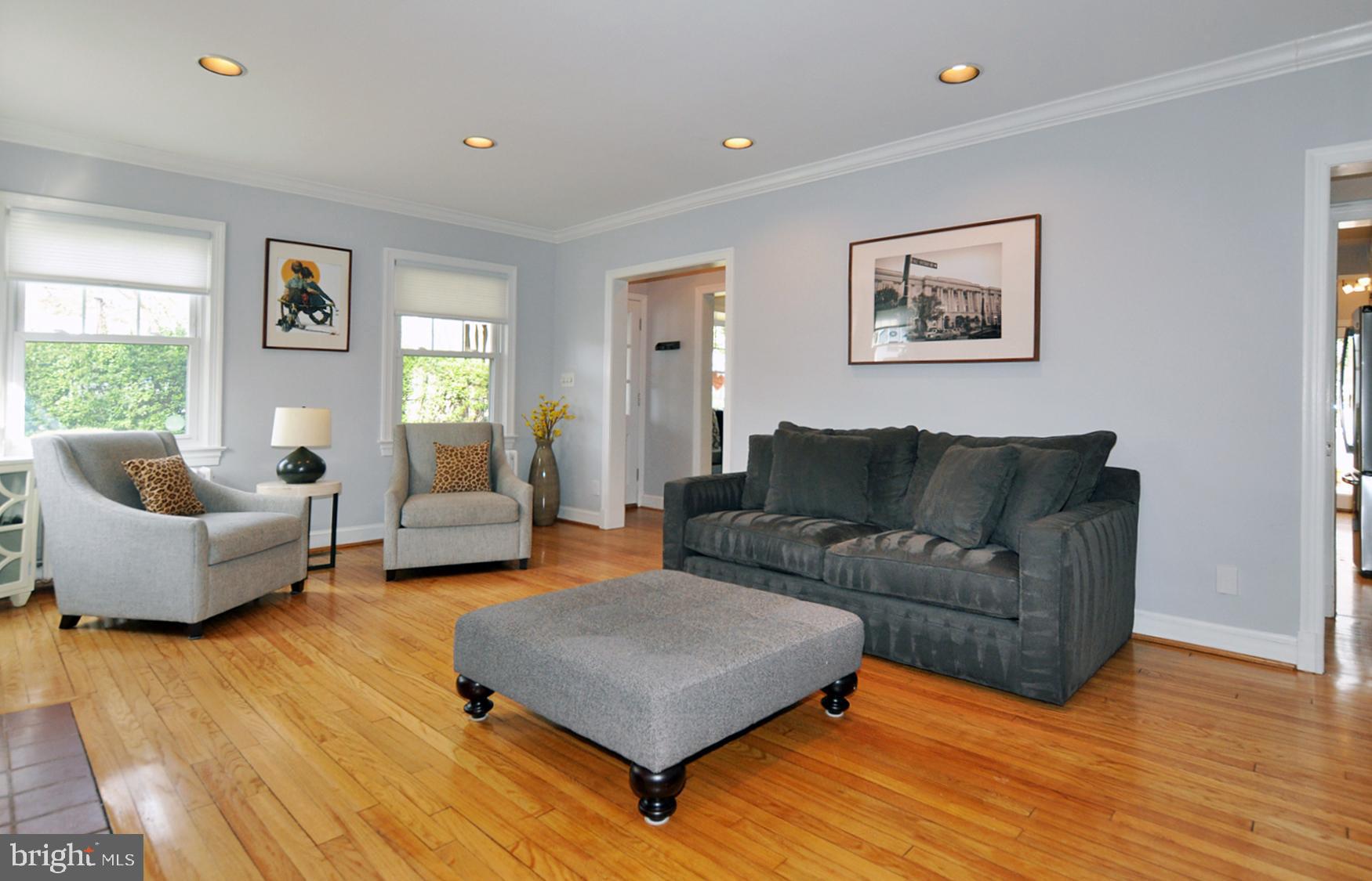 5303 Waneta Road Bethesda, MD 20816 - Photo 17 of 40 Living Room seen from Foyer entry