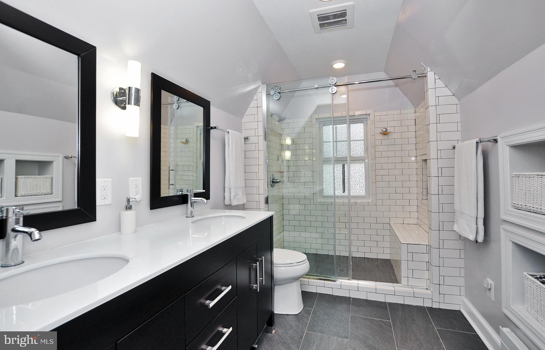 5303 Waneta Road Bethesda, MD 20816 - Photo 21 of 40 Master Bathroom