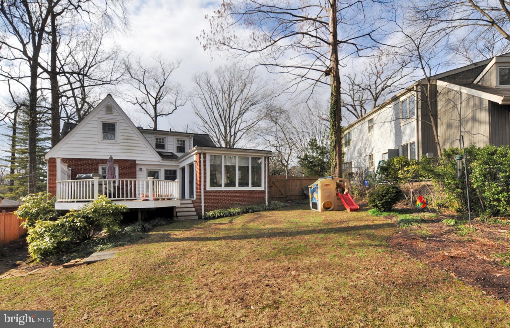 5303 Waneta Road Bethesda, MD 20816 - Photo 28 of 40 Rear view