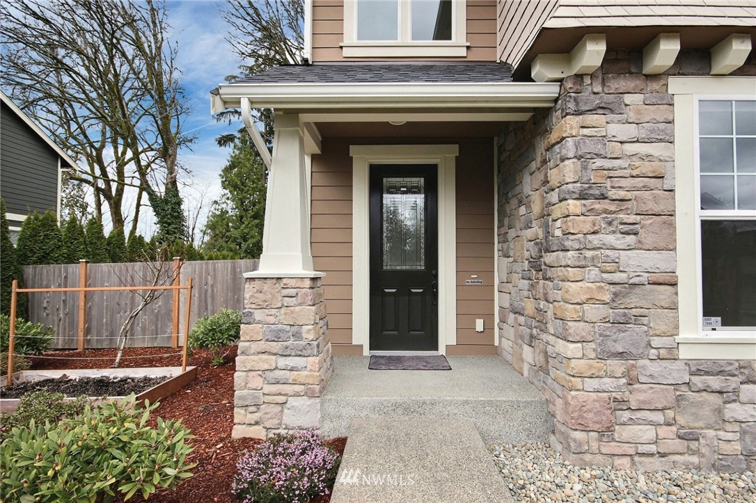 4900 Northeast 25th Street Renton, WA 98059 - Photo 2 of 25