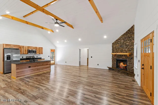 $649,900 | 231 Sunset Boulevard, White Pine, TN 37890