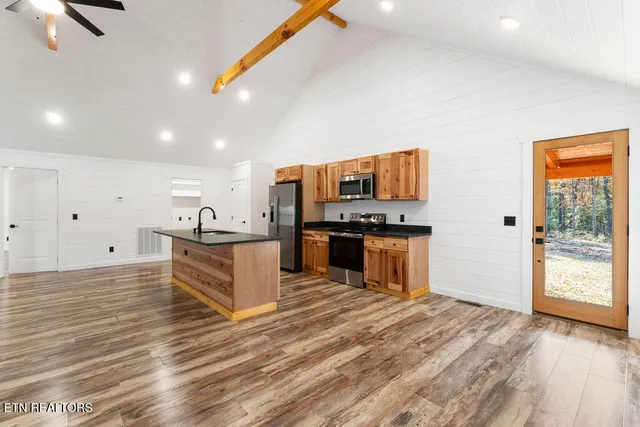 $649,900 | 231 Sunset Boulevard, White Pine, TN 37890