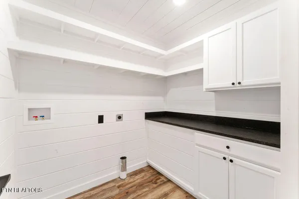 $629,900 | 231 Sunset Boulevard, White Pine, TN 37890