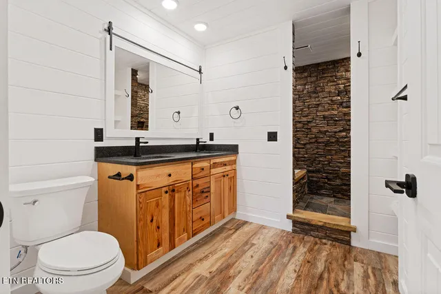 $649,900 | 231 Sunset Boulevard, White Pine, TN 37890