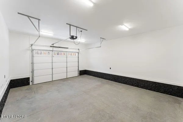 $629,900 | 231 Sunset Boulevard, White Pine, TN 37890