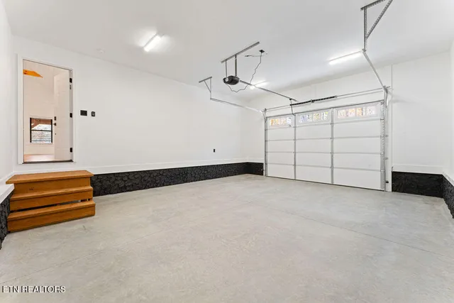 $649,900 | 231 Sunset Boulevard, White Pine, TN 37890