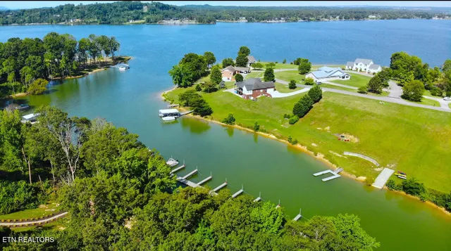 $649,900 | 231 Sunset Boulevard, White Pine, TN 37890