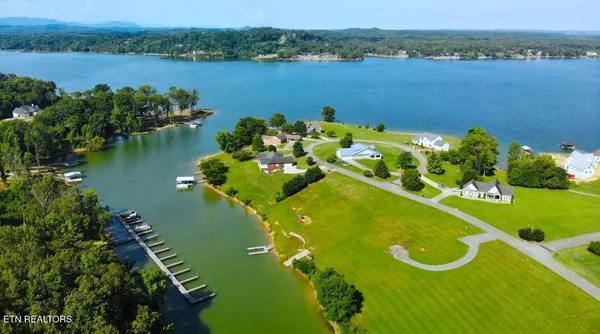 $629,900 | 231 Sunset Boulevard, White Pine, TN 37890