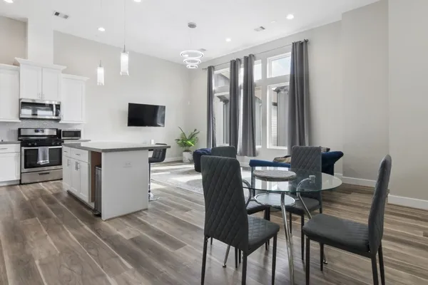 $2,250 | 5904 Gardendale Drive, Unit E, Houston, TX 77092