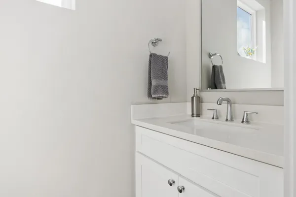 $2,250 | 5904 Gardendale Drive, Unit E, Houston, TX 77092