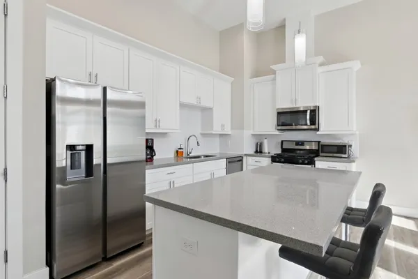 $2,250 | 5904 Gardendale Drive, Unit E, Houston, TX 77092