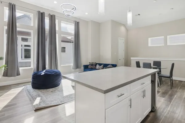 $2,250 | 5904 Gardendale Drive, Unit E, Houston, TX 77092