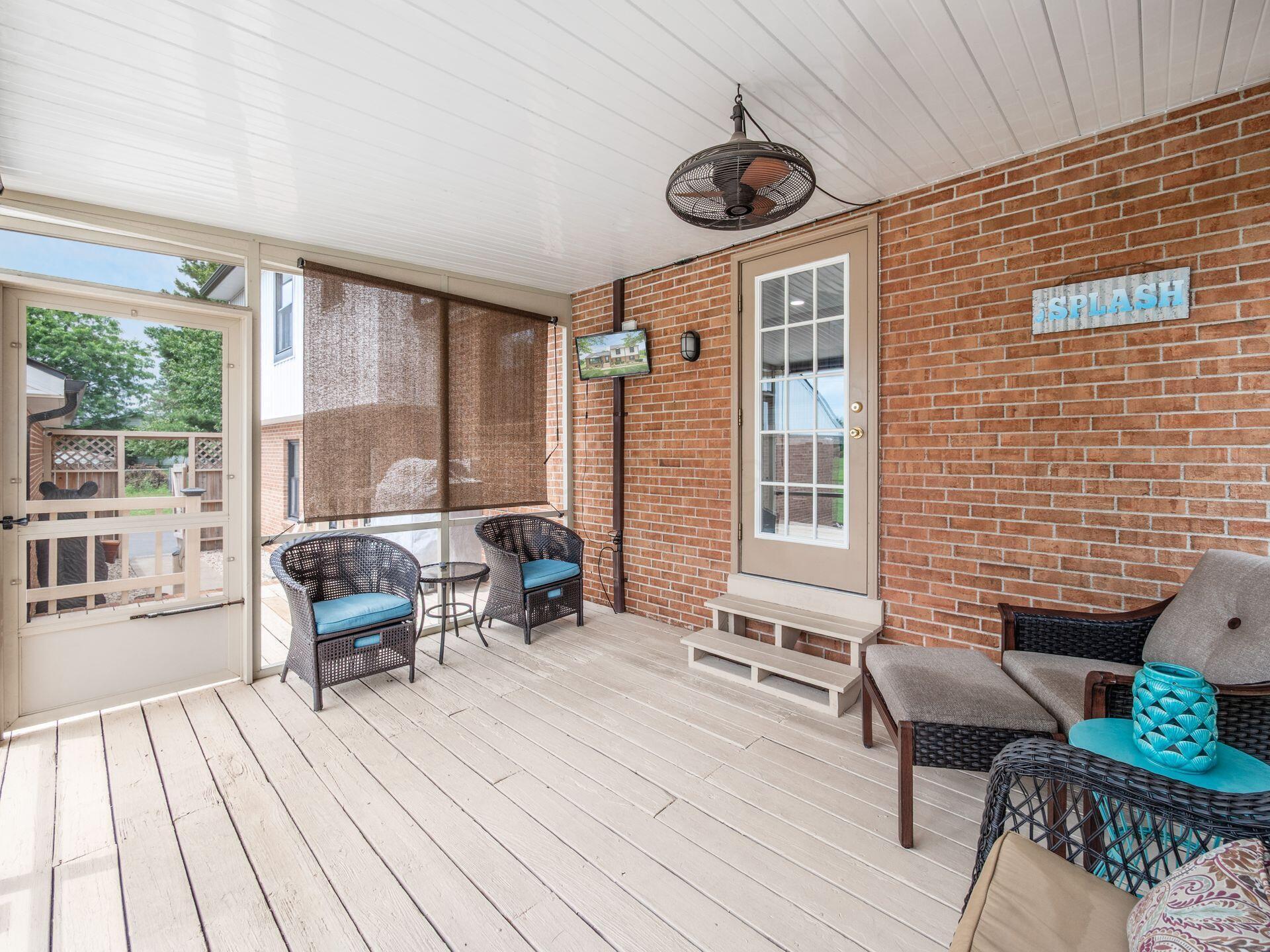16707 County Home Road Marysville, OH 43040 - Photo 41 of 52 Covered screened-in patio