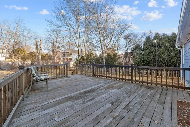 $440,000 | 159 Old County Road, Smithfield, RI 02917