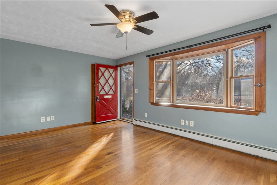 159 Old County Road Smithfield, RI 02917 - Photo 3 of 29