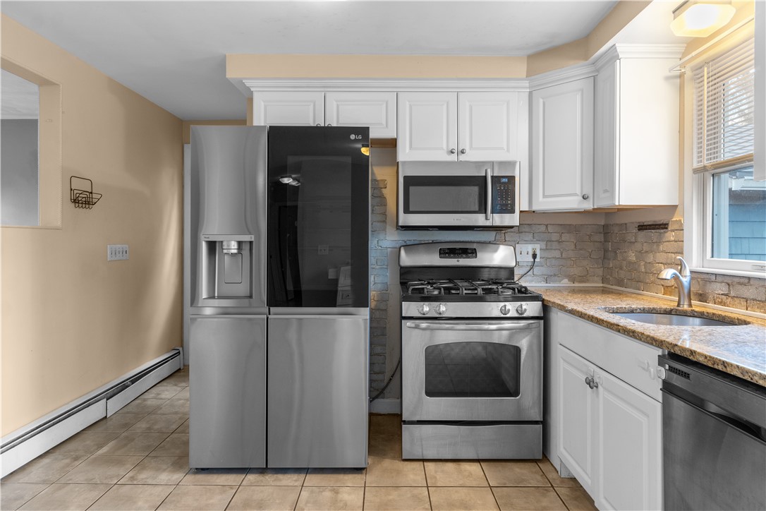 159 Old County Road Smithfield, RI 02917 - Photo 8 of 29