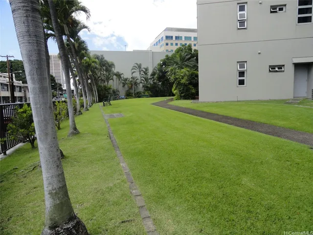 $2,190 | 1448 Young Street, Unit 1107, Honolulu, HI 96814