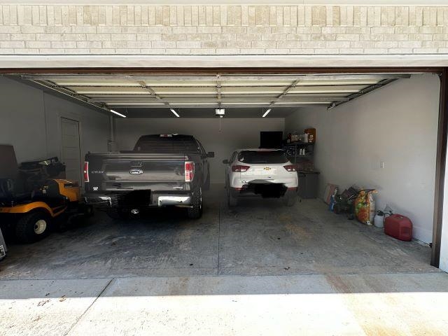 217 Liberty Road Jackson, TN 38305 - Photo 23 of 25 a view of car garage