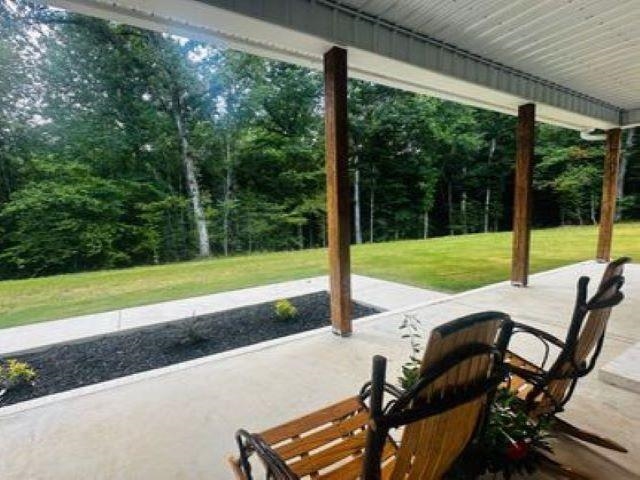 217 Liberty Road Jackson, TN 38305 - Photo 3 of 25 a view of a patio with a yard