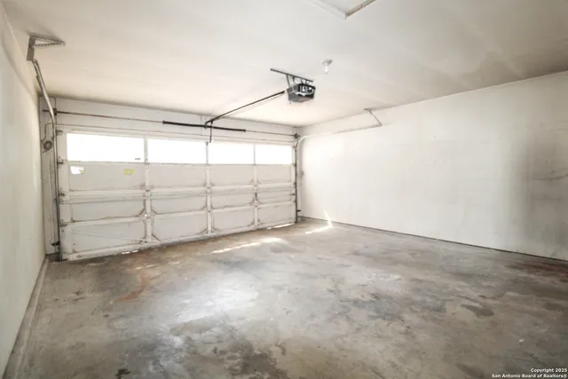 $1,895 | 3223 Tree Grove Drive, San Antonio, TX 78247