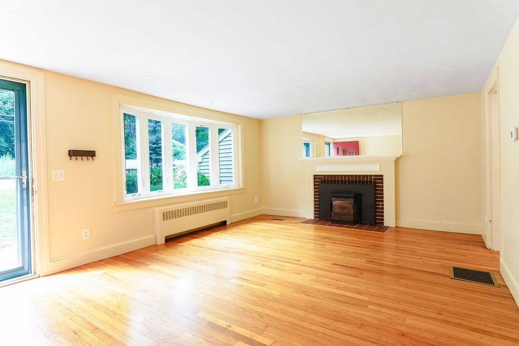 1083 Edgell Road Framingham, MA 01701 - Photo 6 of 34