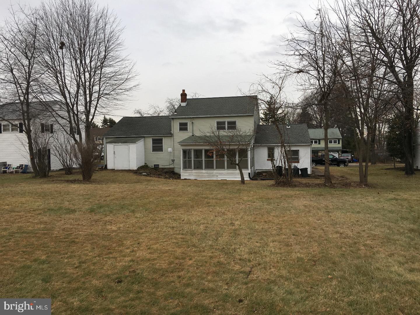 291 Poplar Road Warminster, PA 18974 - Photo 4 of 17 Exterior Back