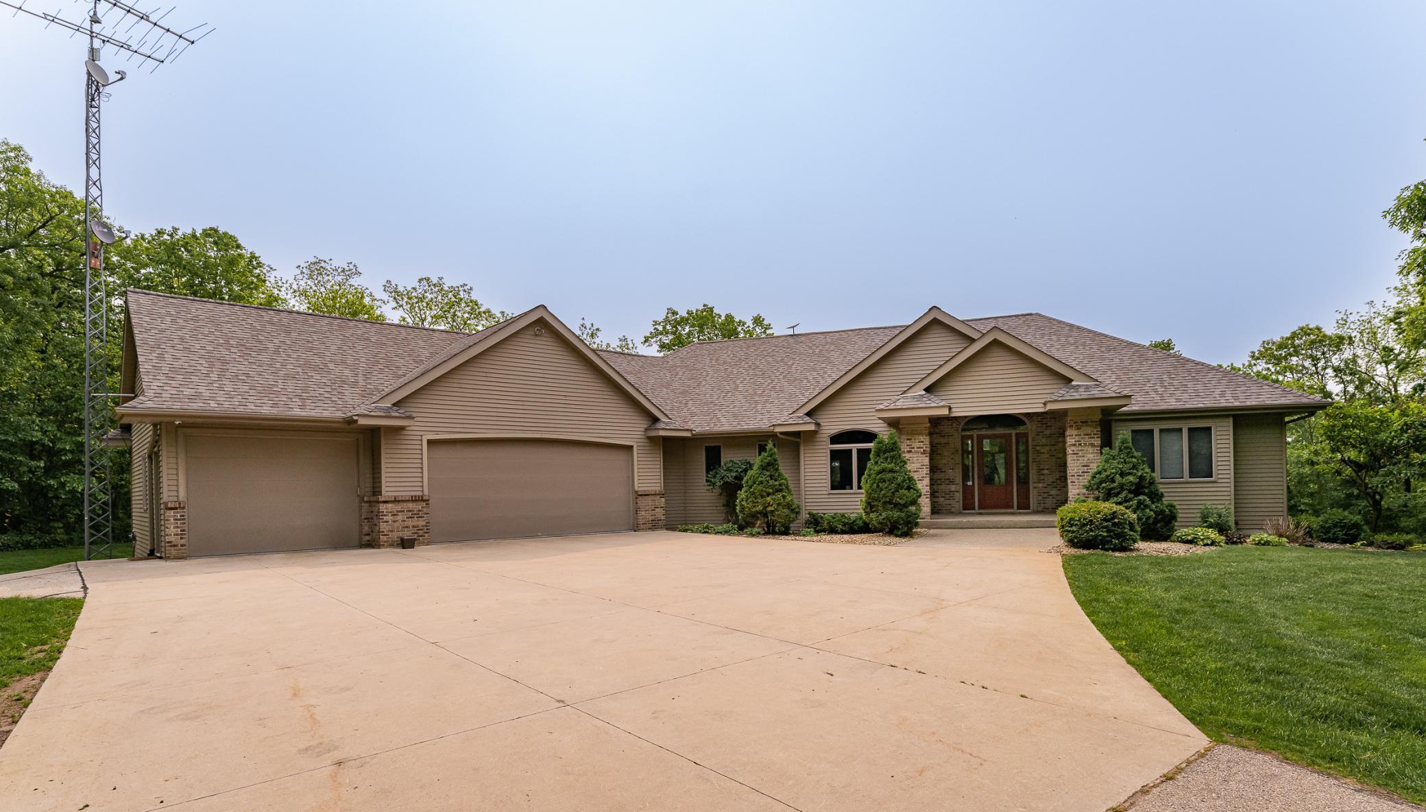 7720 100th St Northwest