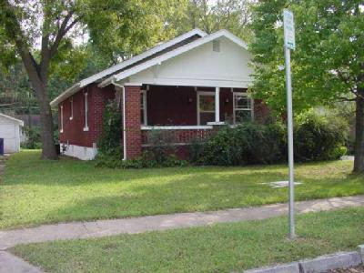 934 East Loren Street Springfield, MO 65807 - Photo 1 of 1 Primary Photo