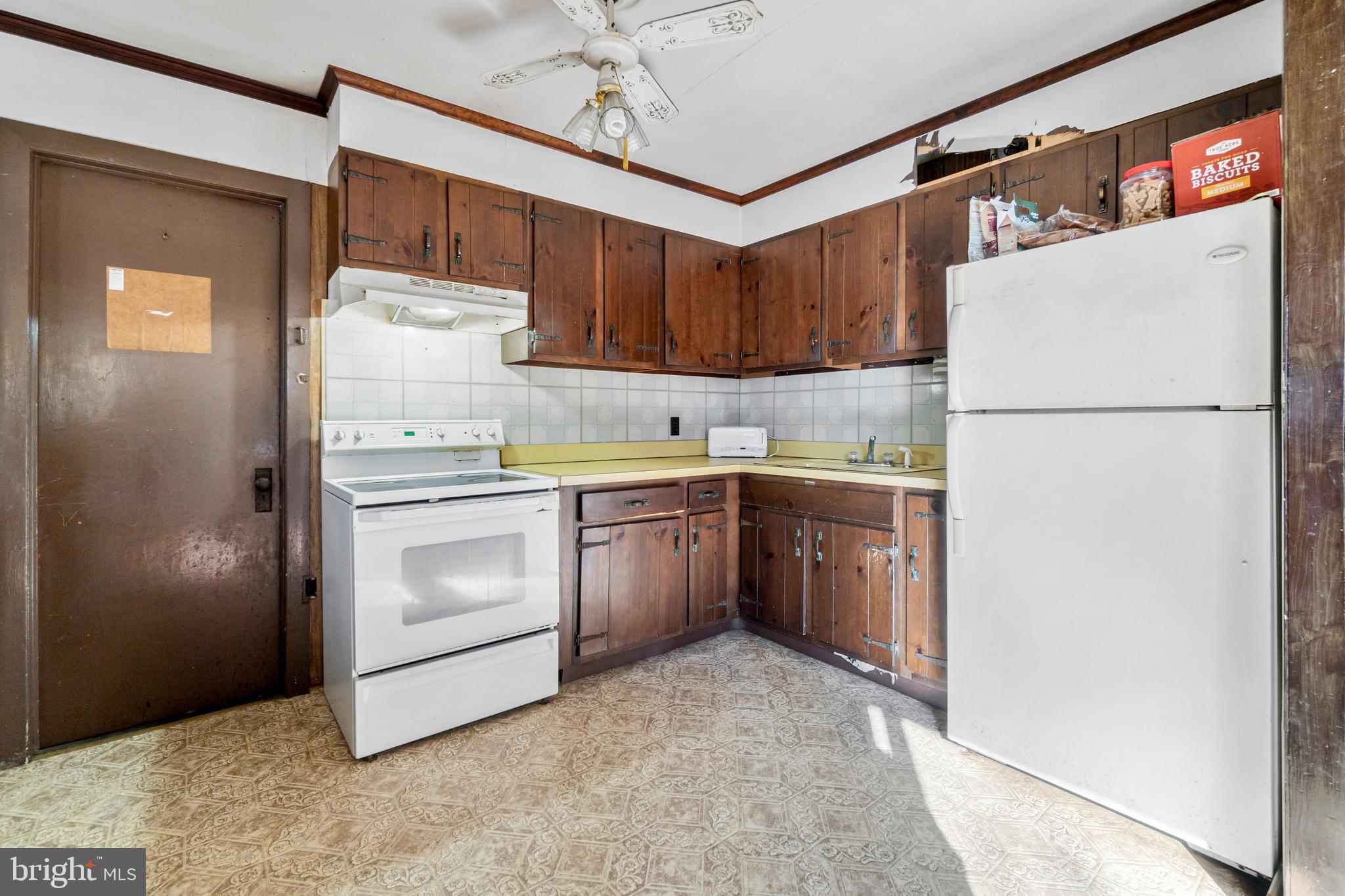 428 Elk Mills Road Elkton, MD 21921 - Photo 5 of 16 KITCHEN