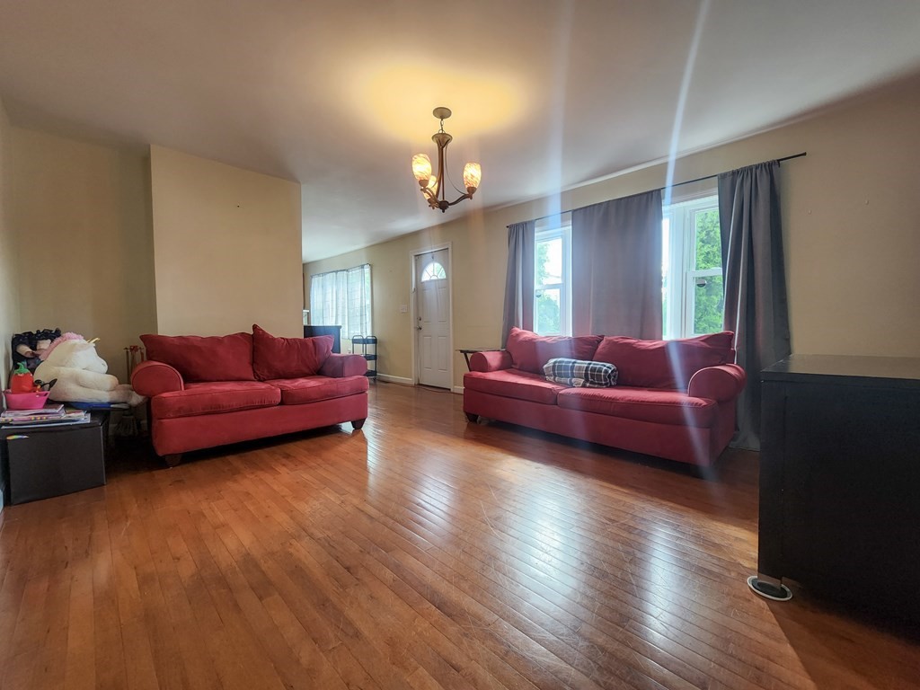 28 Terrace Street Fall River, MA 02721 - Photo 5 of 30