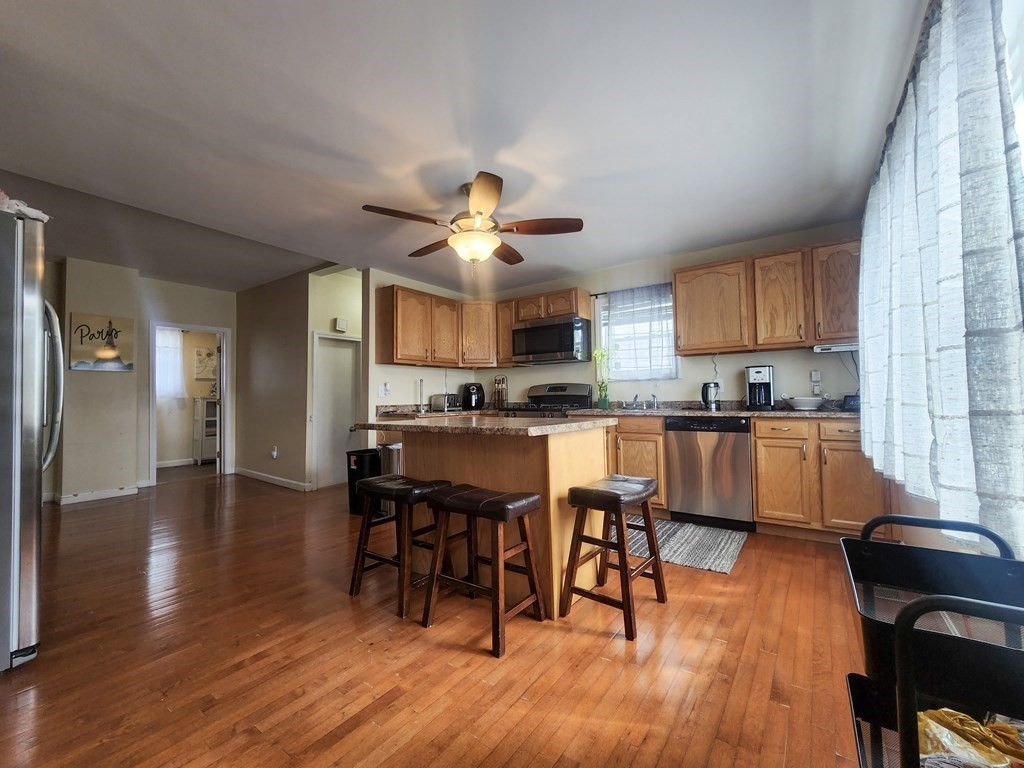 28 Terrace Street Fall River, MA 02721 - Photo 9 of 30