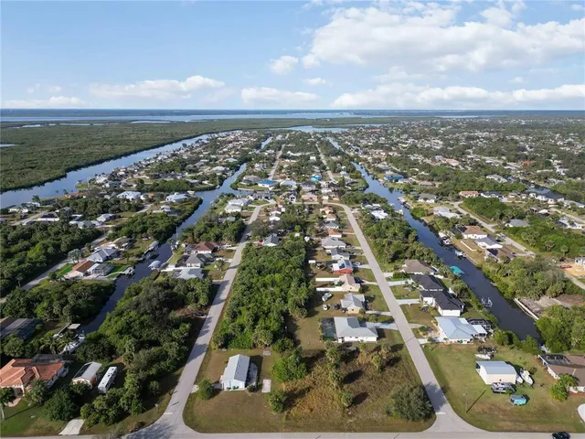 $19,500 | 18707 Ashcroft Circle, Port Charlotte, FL 33948