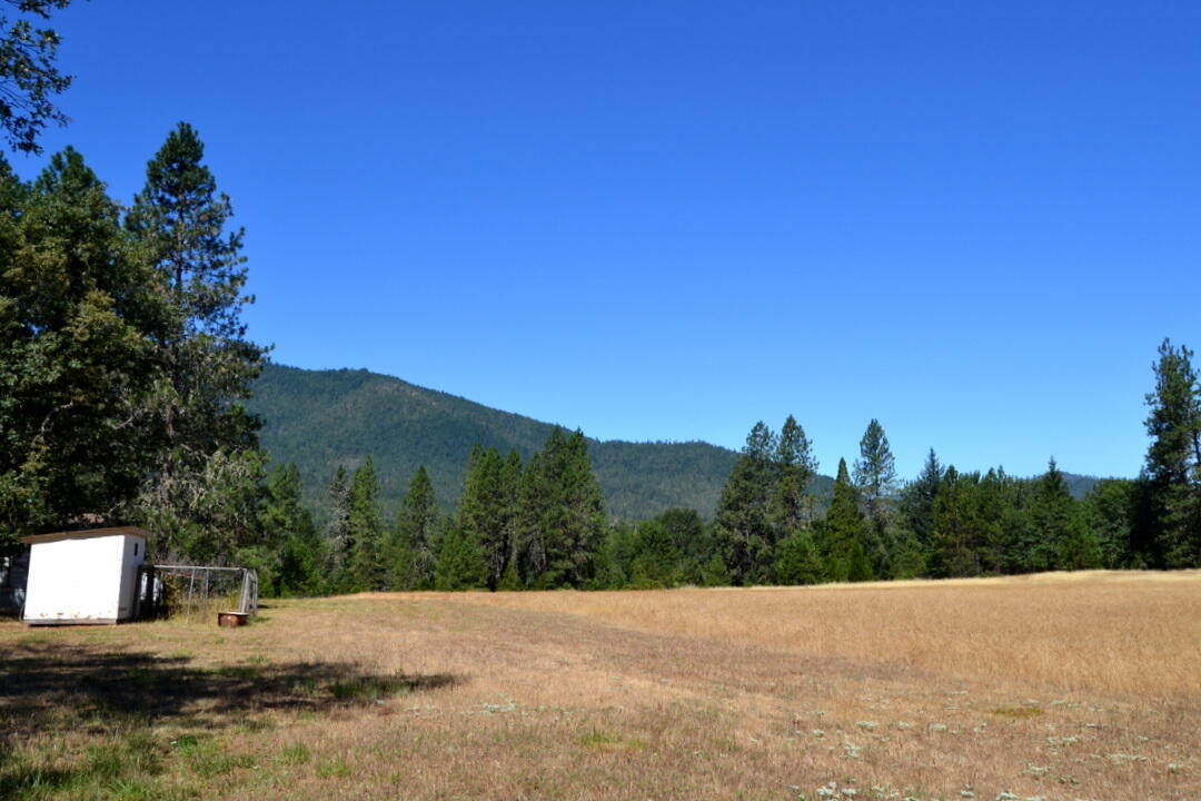 1100 Southside Road Grants Pass, OR 97527 - Photo 4 of 16 DSC_5825
