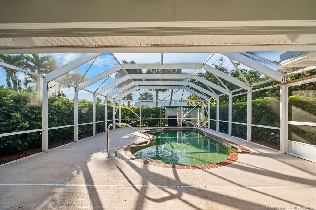 701 Southwest Cleveland Avenue Stuart, FL 34994 - Photo 19 of 47