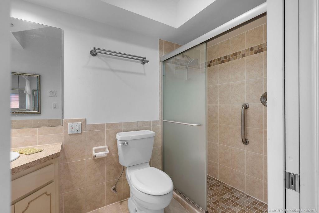 701 Southwest Cleveland Avenue Stuart, FL 34994 - Photo 29 of 47