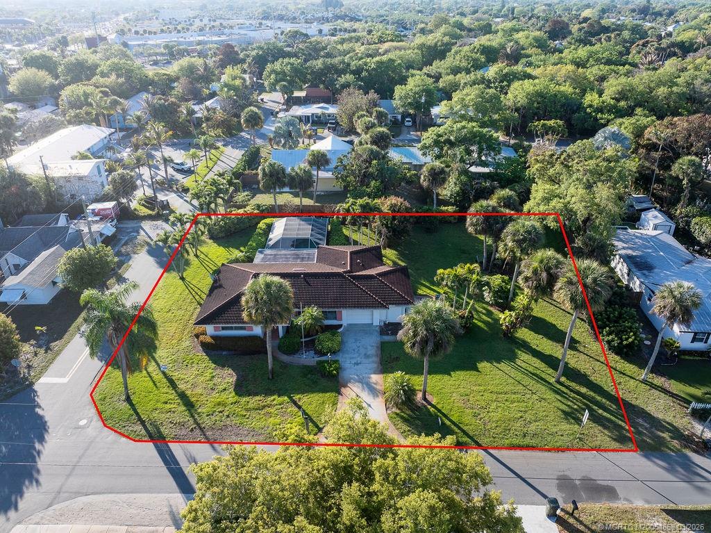 701 Southwest Cleveland Avenue Stuart, FL 34994 - Photo 4 of 47