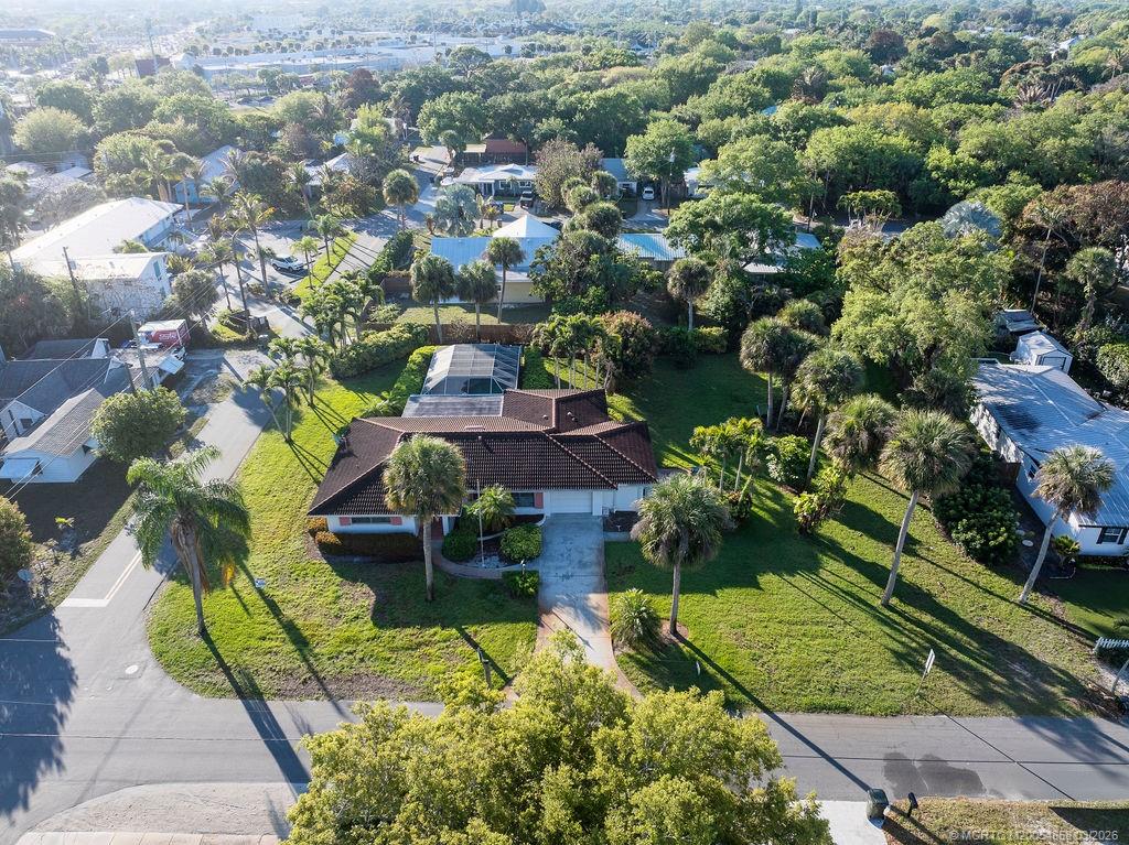 701 Southwest Cleveland Avenue Stuart, FL 34994 - Photo 5 of 47