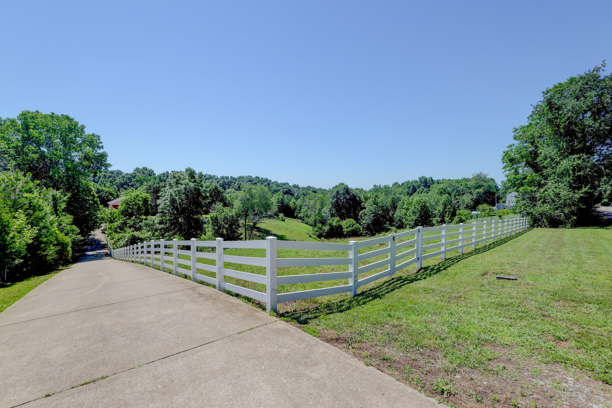 2251 Davidson Graveyard Road Clarksville, TN 37043 - Photo 2 of 78