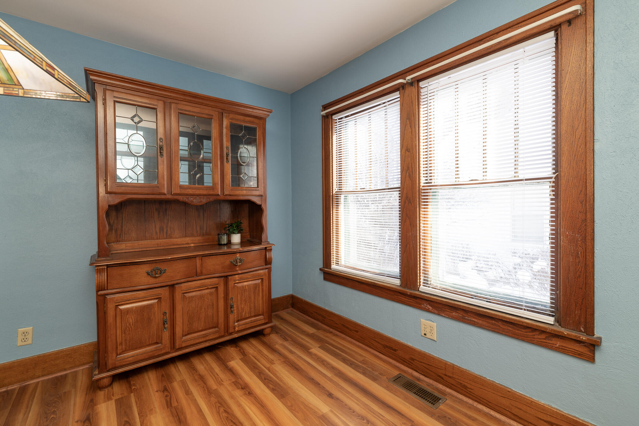 2132 Amherst Avenue Kalamazoo, MI 49008 - Photo 11 of 48 2132 Amherst-12