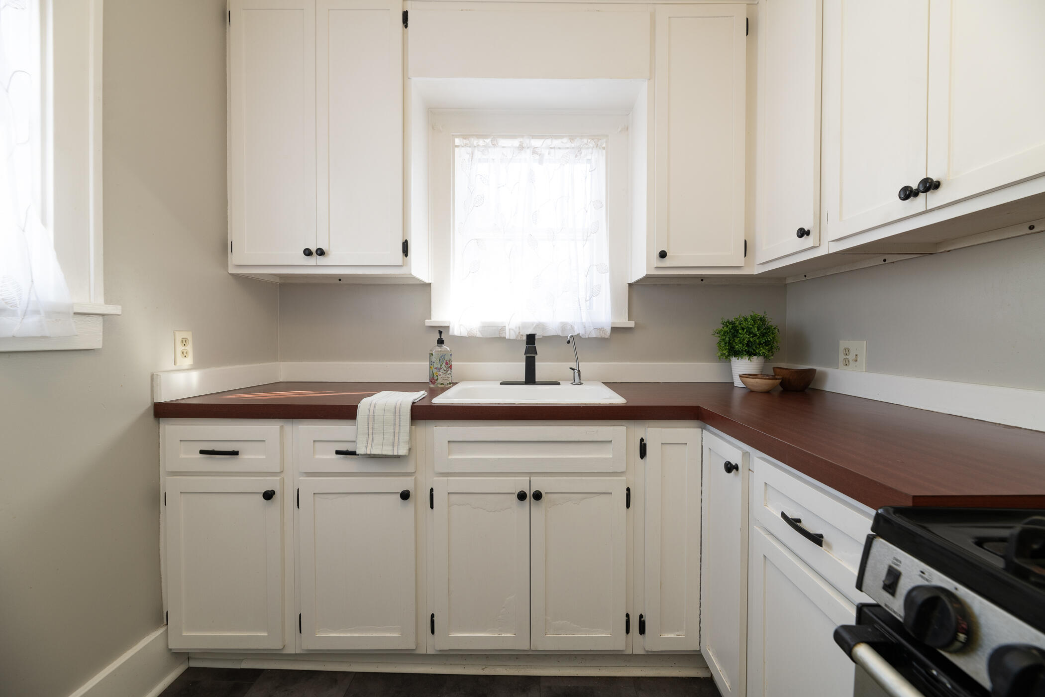 2132 Amherst Avenue Kalamazoo, MI 49008 - Photo 23 of 48 2132 Amherst-24