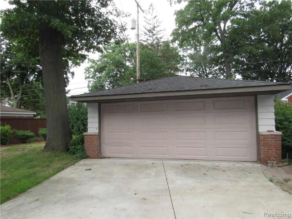 25537 Scotia Road Huntington Woods, MI 48070 - Photo 15 of 15