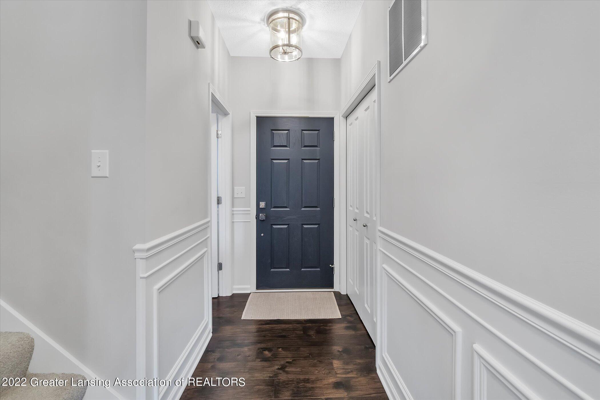 13825 Bauerle Road, Unit 45 Dewitt, MI 48820 - Photo 5 of 45 07-13825-Bauerle-Rd-WindowStill-Real-Est