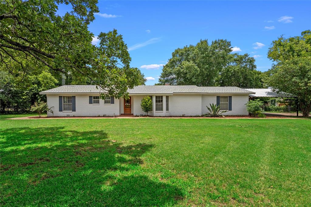 7483 Gholson Road Waco, TX 76705 - Photo 1 of 34