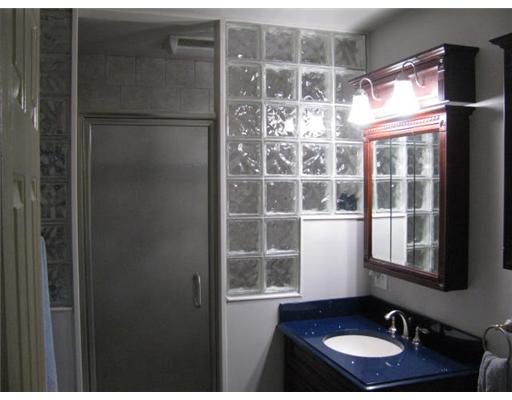 36 Falcon Ridge Drive Exeter, RI 02822 - Photo 8 of 11 Master Bath/Spa.