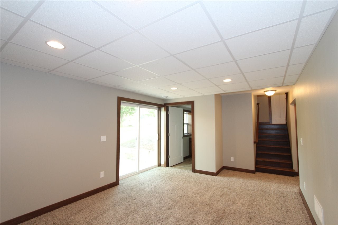 4200 Blairs Ferry Road Northeast Cedar Rapids, IA 52411 - Photo 14 of 15 Gallery Image 14