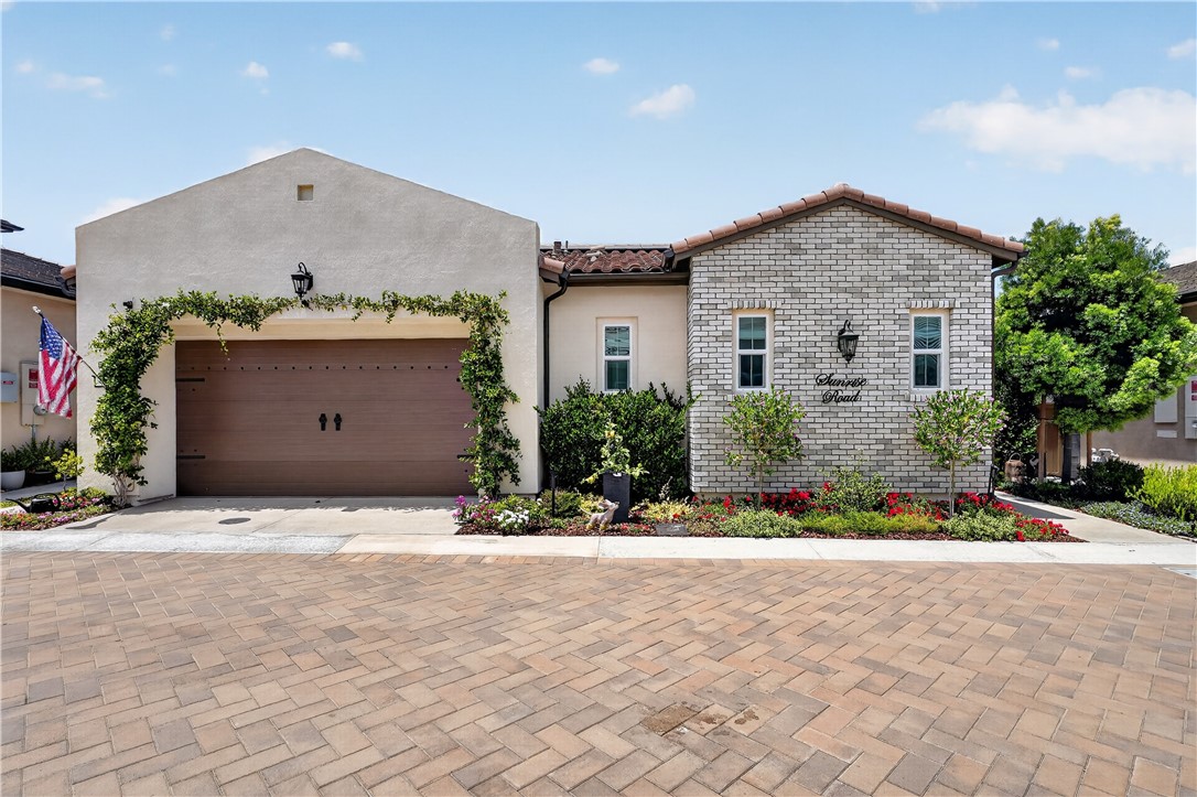 422 Sunrise Road Rancho Mission Viejo, CA 92694 - Photo 2 of 74 original image