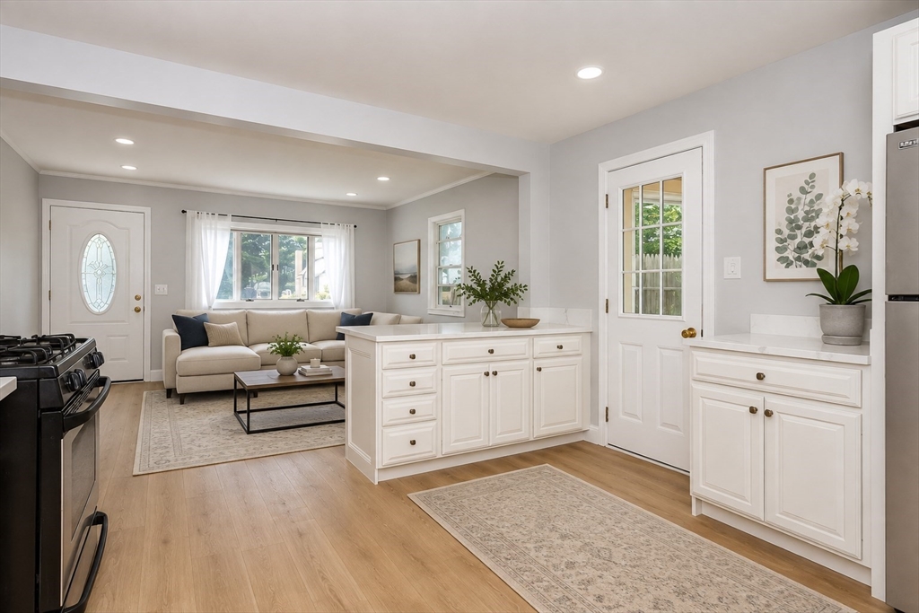 20 Rayburn Road, Unit 1 Stoughton, MA 02072 - Photo 3 of 20 Gallery Image 3